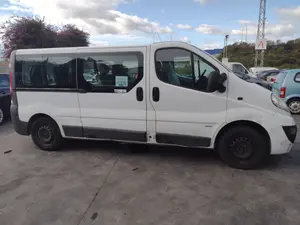 OPEL VIVARO FURGÓN/COMBI foto 7
