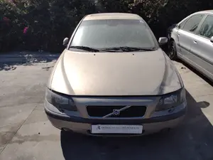 VOLVO S60 BERLINA foto 1