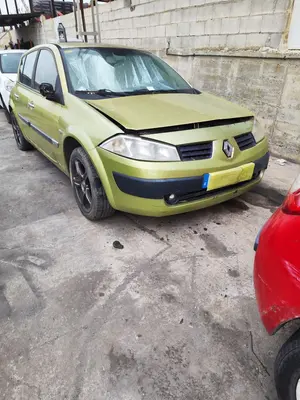 RENAULT MEGANE II BERLINA 5P foto 3