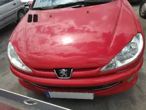 PEUGEOT 206 BERLINA 4-PT. foto 1