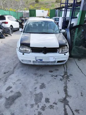 VOLKSWAGEN GOLF IV BERLINA (1J1)(10.1997) foto 1