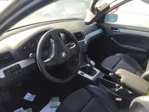 BMW SERIE 3 BERLINA (E46) foto 6
