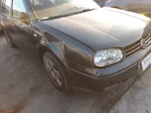 VOLKSWAGEN GOLF IV BERLINA (1J1)(10.1997) foto 2
