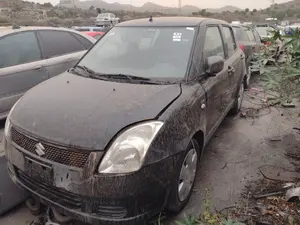 SUZUKI SWIFT BERLINA (RS/MZ) foto 2
