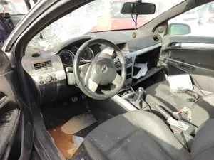 OPEL ASTRA H GTC foto 5
