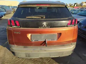 PEUGEOT 3008 foto 2