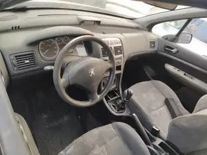 PEUGEOT 307 (S1)(04.2001) foto 3