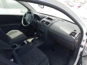 RENAULT MEGANE II BERLINA 3P foto 5