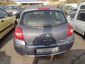 RENAULT CLIO III foto 4