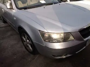HYUNDAI SONATA (NF) foto 5