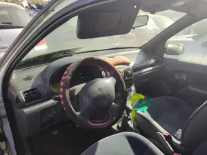 RENAULT CLIO II FASE I (B/CB0) foto 6