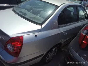 HYUNDAI ELANTRA (XD) foto 3
