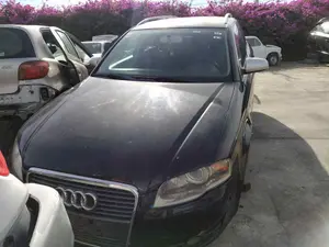 AUDI A4 AVANT (8E) foto 1