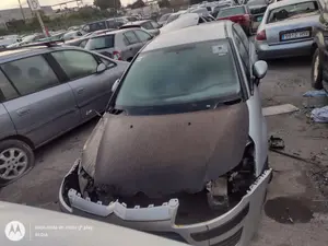 CITROEN C4 BERLINA foto 1