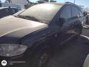 SSANGYONG RODIUS foto 2