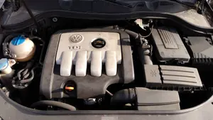 VOLKSWAGEN PASSAT BERLINA (3C2) foto 14