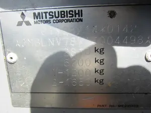 MITSUBISHI MONTERO (V60/V70) foto 7