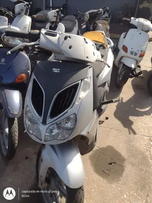 APRILIA SPORTCITY 125 / 200 / 250 foto 1