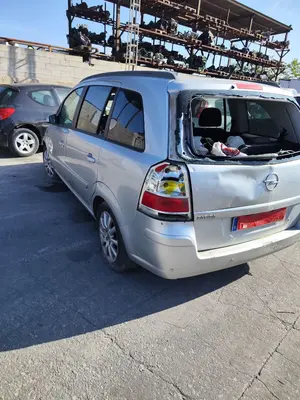 OPEL ZAFIRA B foto 4