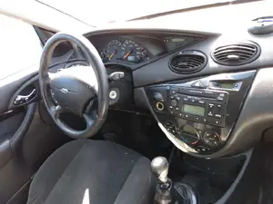 FORD FOCUS BERLINA (CAK) foto 5