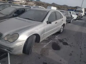 MERCEDES-BENZ CLASE C (BM 203) BERLINA foto 4