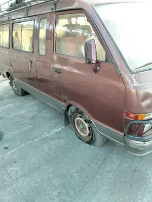 NISSAN VANETTE (C220) foto 6