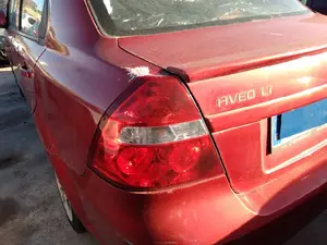 CHEVROLET AVEO BERLINA foto 5