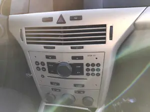 OPEL ASTRA H BERLINA foto 17