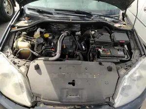 RENAULT LAGUNA III BERLINA foto 6