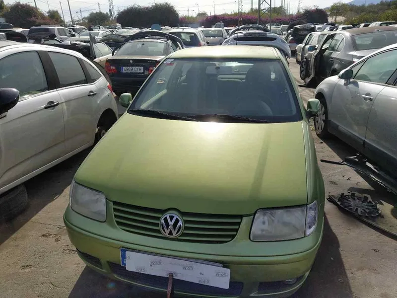 VOLKSWAGEN POLO III BERLINA (6N2)
