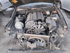 BMW SERIE 3 BERLINA (E36) foto 5