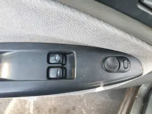 DAEWOO NUBIRA BERLINA foto 7