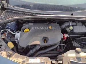 RENAULT CLIO III foto 11