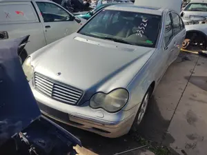 MERCEDES-BENZ CLASE C (BM 203) BERLINA foto 5