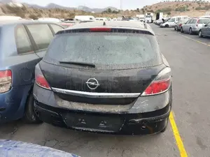 OPEL ASTRA H BERLINA foto 3