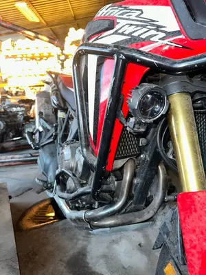 HONDA CRF 1000L AFRICA TWIN foto 4