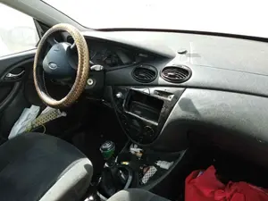 FORD FOCUS BERLINA (CAK) foto 5