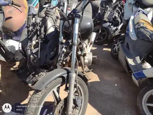 HONDA CB 250 foto 2