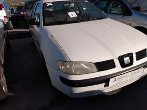 SEAT CORDOBA BERLINA (6K2) foto 3
