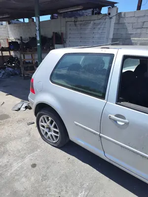 VOLKSWAGEN GOLF IV BERLINA (1J1)(10.1997) foto 6