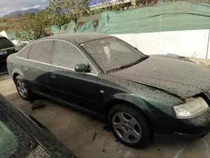 AUDI A6 BERLINA (4B2) foto 3