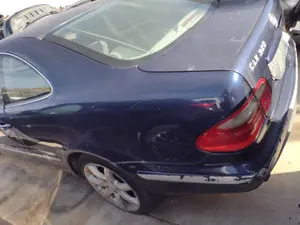 MERCEDES-BENZ CLK (BM 208) COUPE foto 4