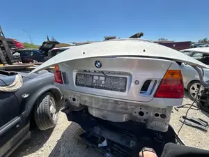 BMW SERIE 3 BERLINA (E46) foto 4