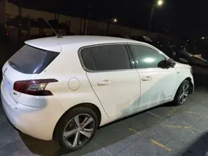 PEUGEOT 308 foto 3
