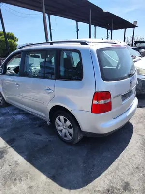 VOLKSWAGEN TOURAN (1T1) foto 5