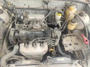 DAEWOO LANOS foto 5