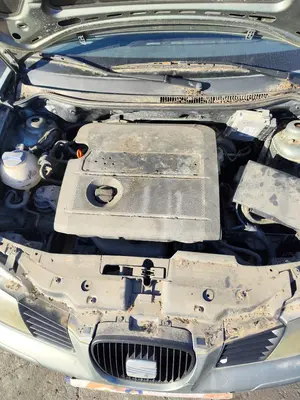 SEAT CORDOBA BERLINA (6L2) foto 3