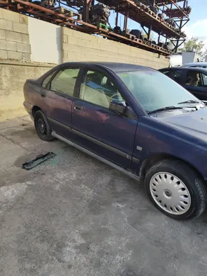 VOLVO S40 BERLINA foto 3