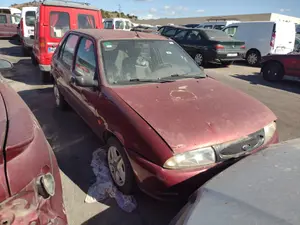 FORD FIESTA BERLINA (DX) foto 4