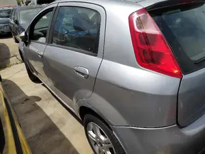 FIAT GRANDE PUNTO (199) foto 4